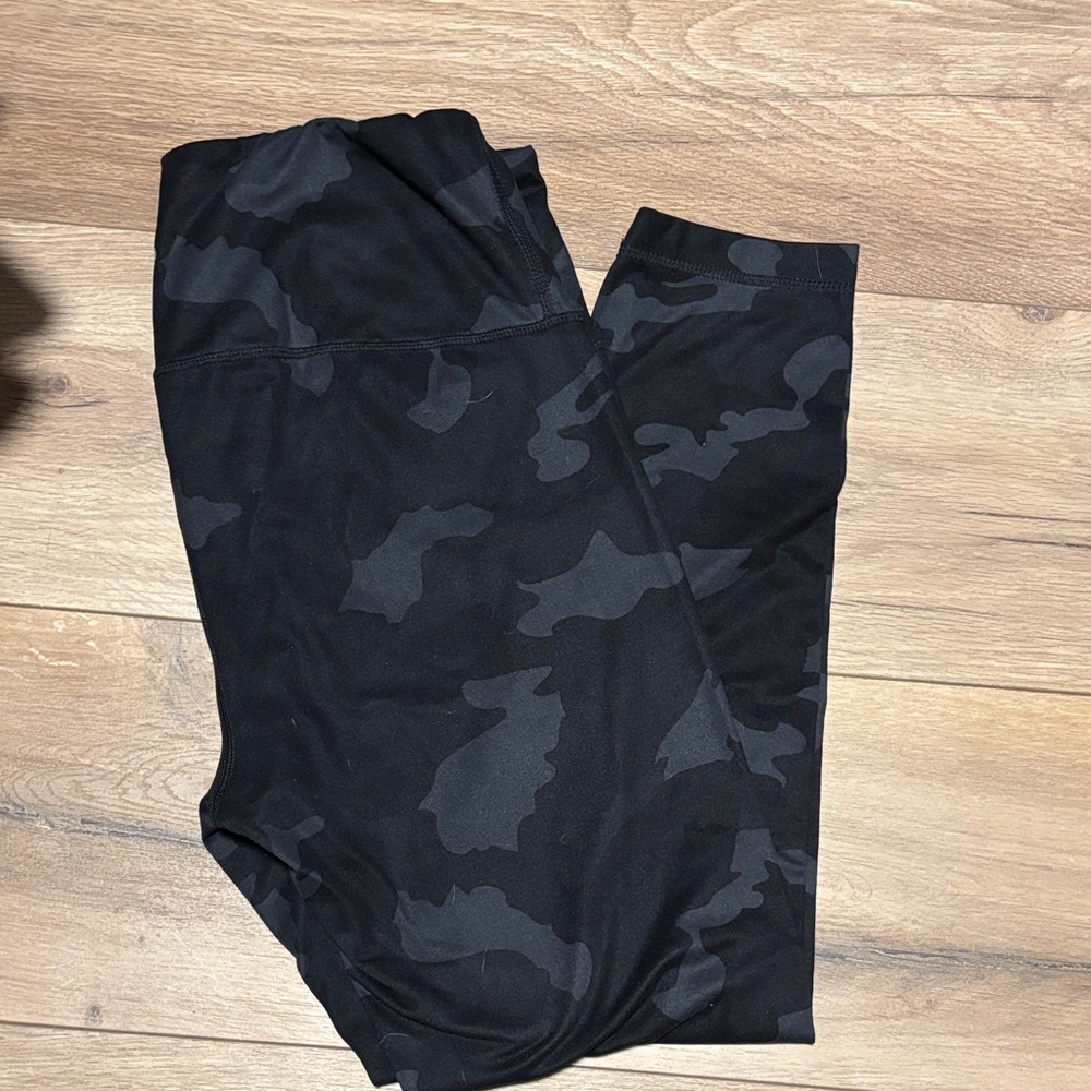 Yogalicious Black Camouflage Leggings